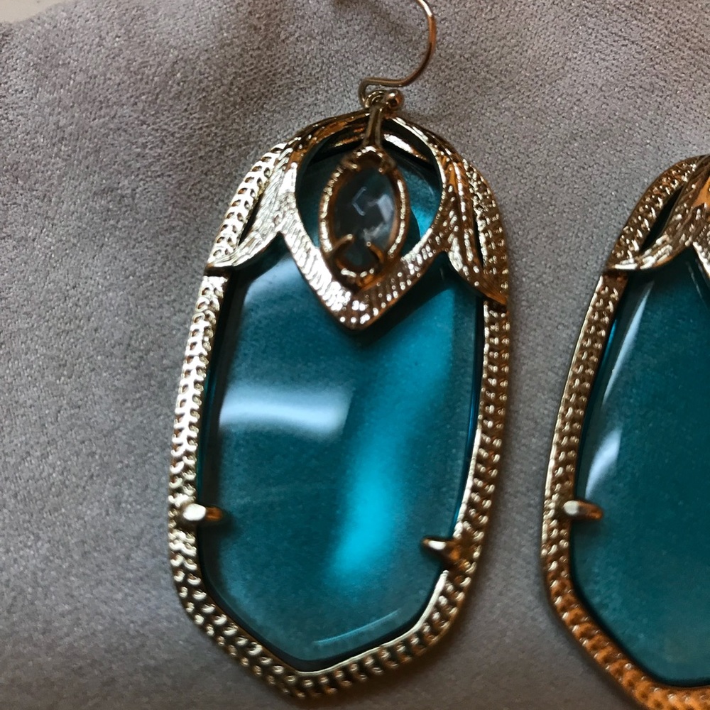 SOLD Kendra Scott Darby earrings SOLD